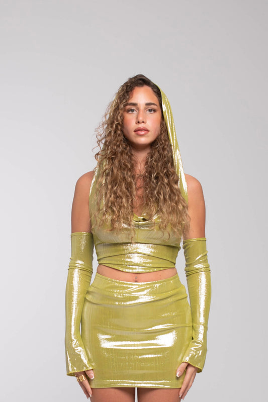 The Madonna Top in Apple