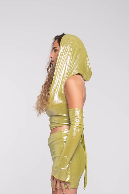 The Madonna Top in Apple